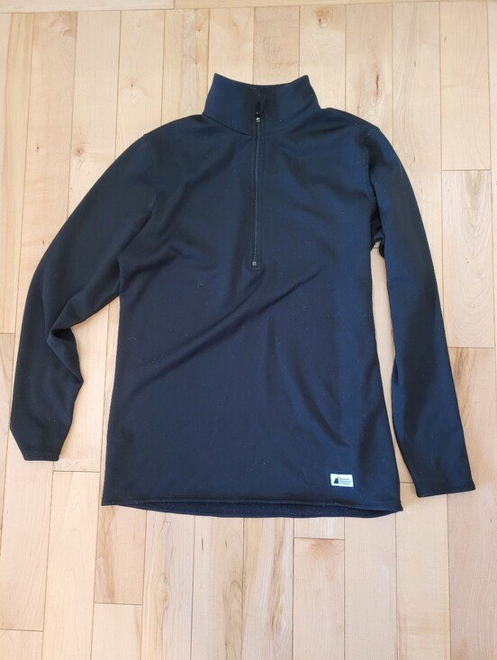 MEC Other - MEC men's size medium black 1/4 zip long sleeve shirt